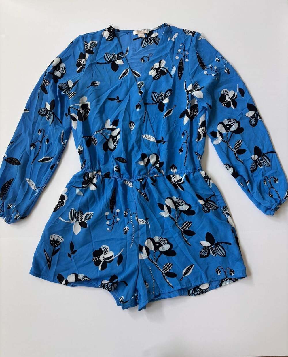 Finn & Grace Blue Floral Faux Wrap Romper Long Sleeve Size Small